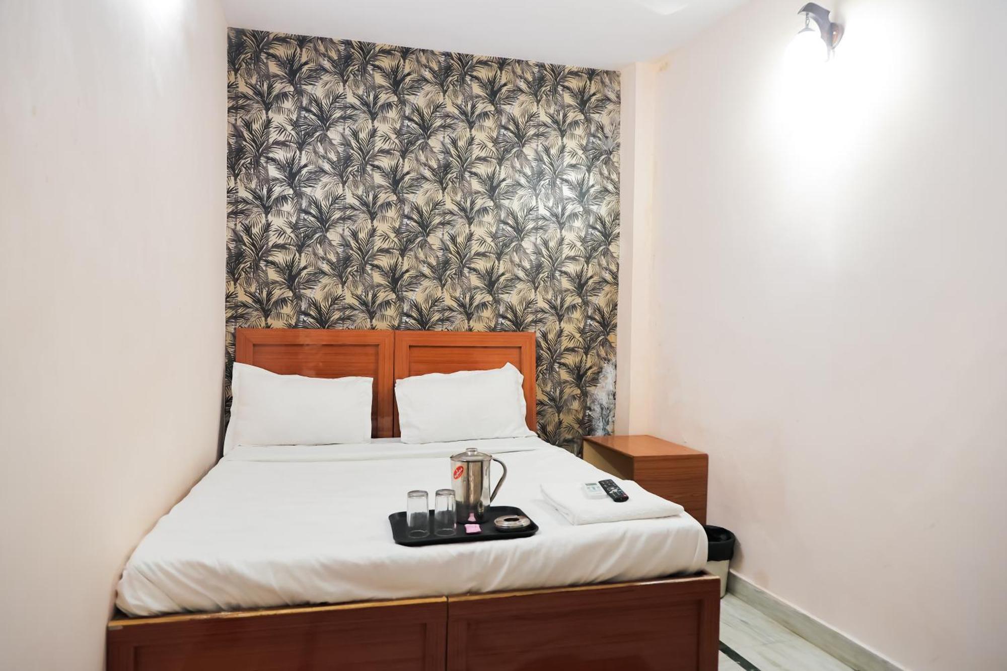 Mannat Stay Hotel - Laxmi Nagar Nova Deli Exterior foto