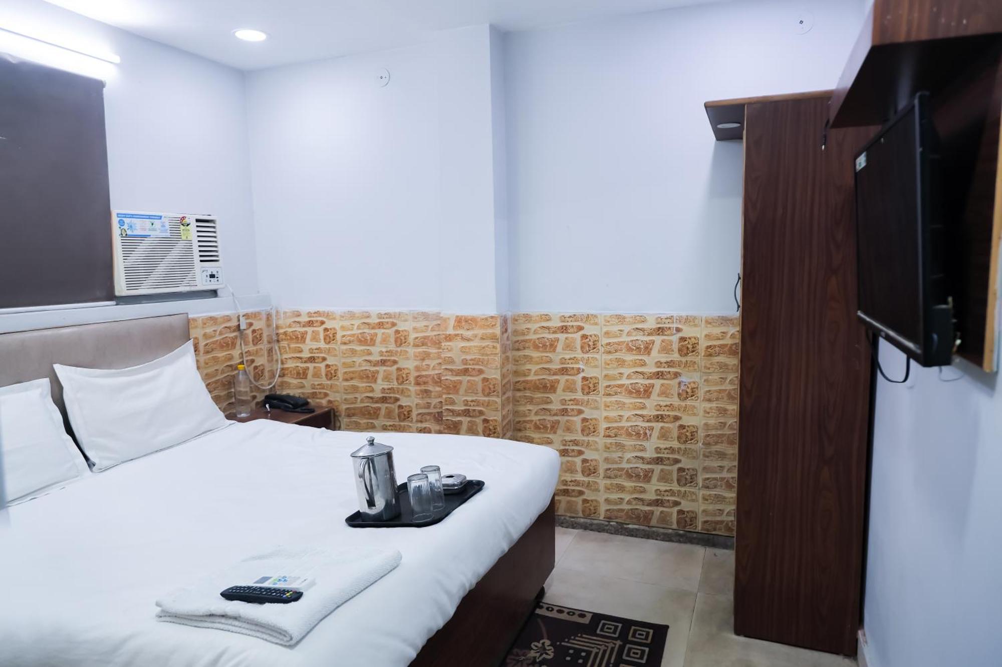 Mannat Stay Hotel - Laxmi Nagar Nova Deli Exterior foto