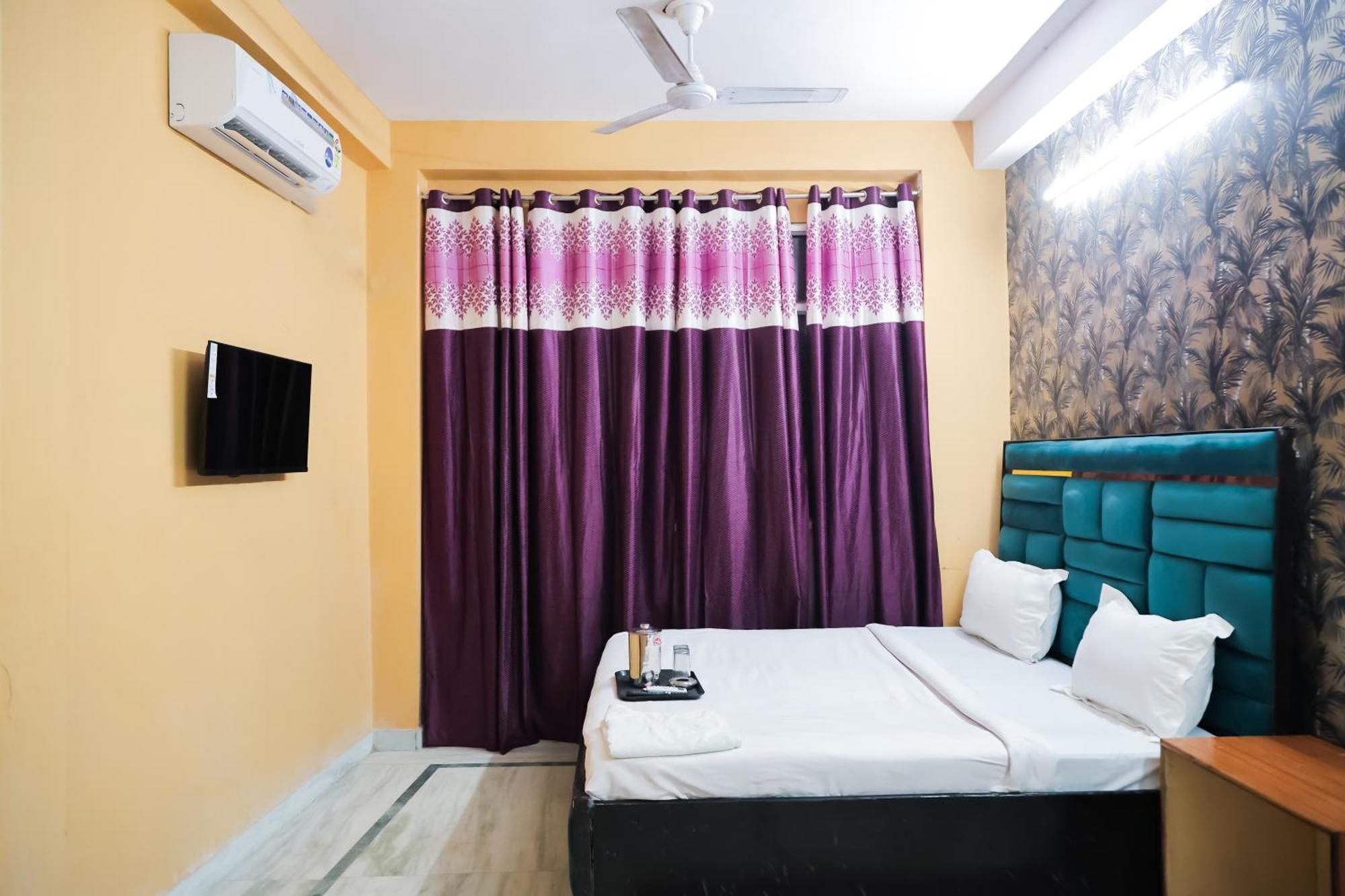 Mannat Stay Hotel - Laxmi Nagar Nova Deli Exterior foto